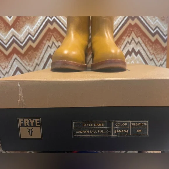 BRAND NEW Frye Camryn Genuine Leather Tall Pull On Campus Boots in Banana Size 8 - Picture 9 of 11